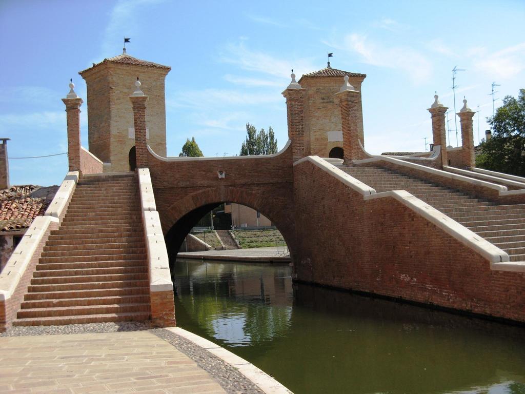Villetta Logonovo ลิโดดิสปีนา ภายนอก รูปภาพ